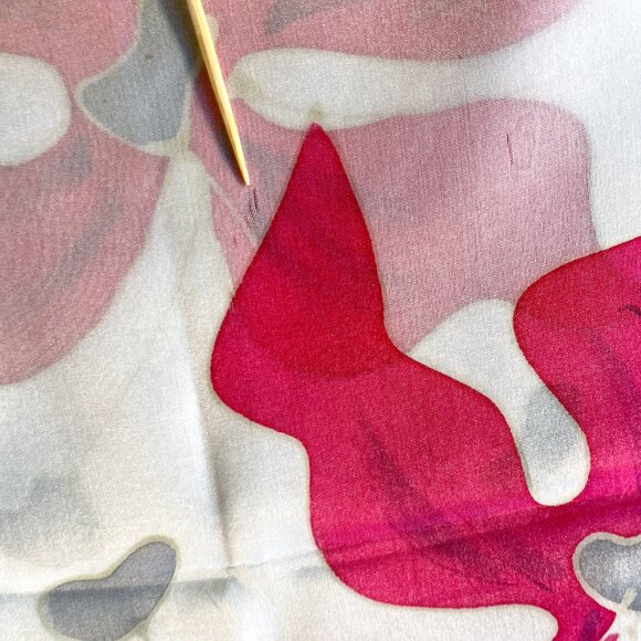 Vintage Christian Dior Silk Scarf – Oriental Floral Design - Picture 7 of 7